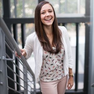 Meet your Posher, Aly